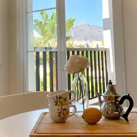Modern Beachfront In San Pedro * マルベーリャ